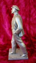 Скульптура Ленин с мальчиком, материал метал, высота 27 см., ширина 11 см., длина 10 см. - 2