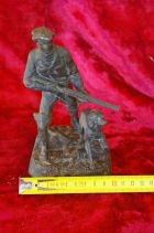 Скульптура Охотник, материал чугун, высота 17 см., ширина 9 см., длина 9 см. - 7
