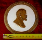 Медаль Ленин, материал фарфор, ширина 12 см. - 2