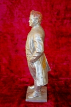 Скульптура Киров, материал метал, высота 35 см., ширина 9 см., длина 8 см. - 1