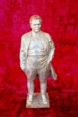 Скульптура Киров, материал метал, высота 35 см., ширина 9 см., длина 8 см.