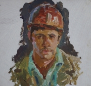 Портрет строителя в каске  35-37 см.  картон масло 1970е 