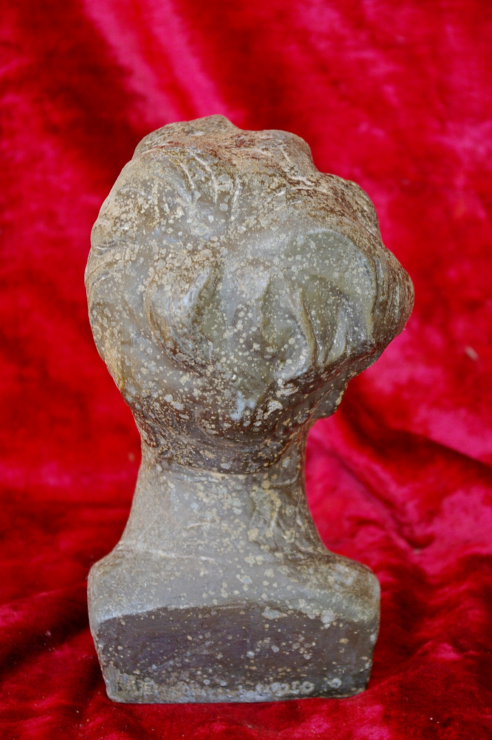 Скульптура Есенин, материал метал, высота 21 см., ширина 10 см., длина 6 см. - 2