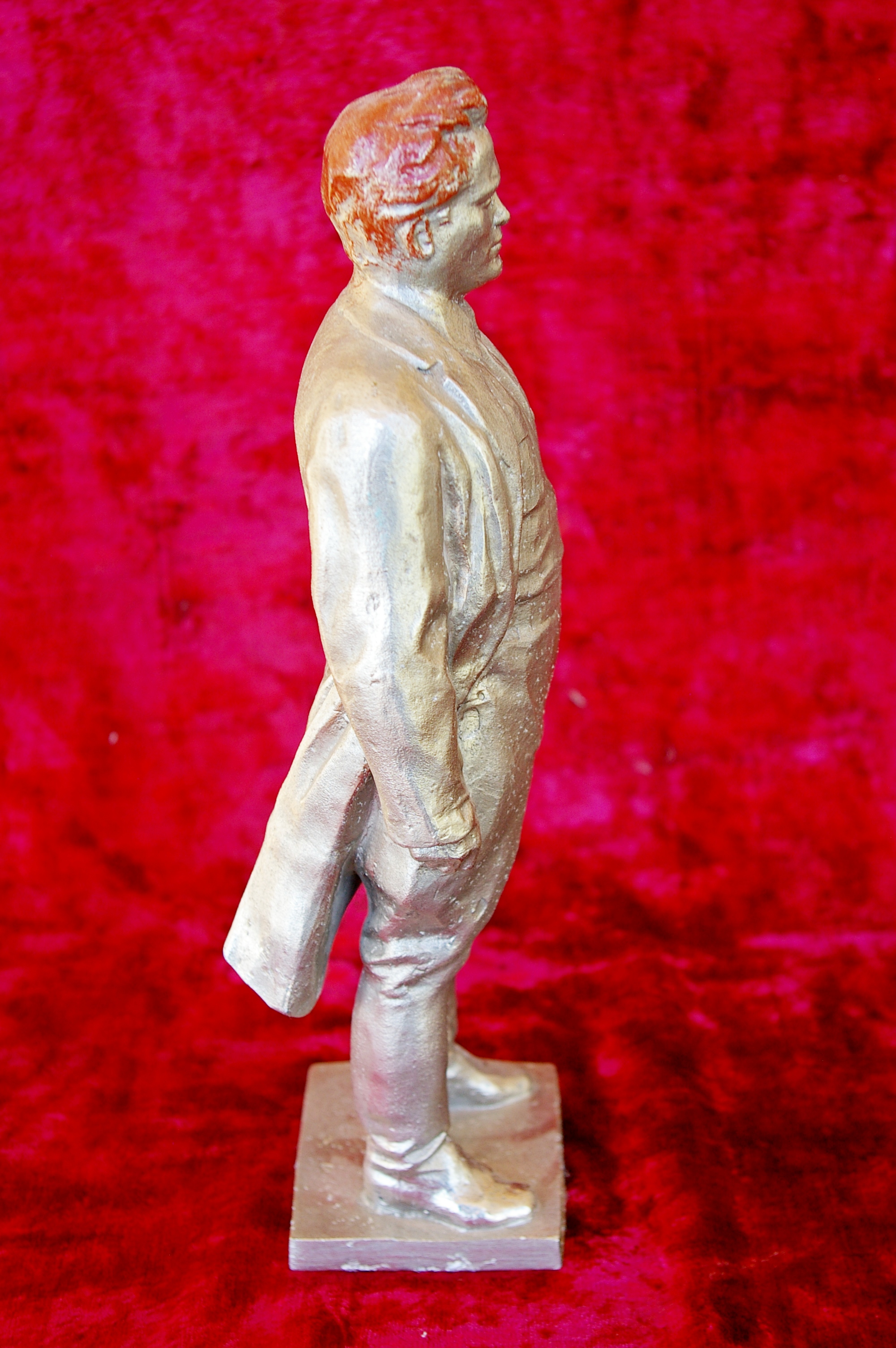Скульптура Киров, материал метал, высота 35 см., ширина 9 см., длина 8 см. - 2