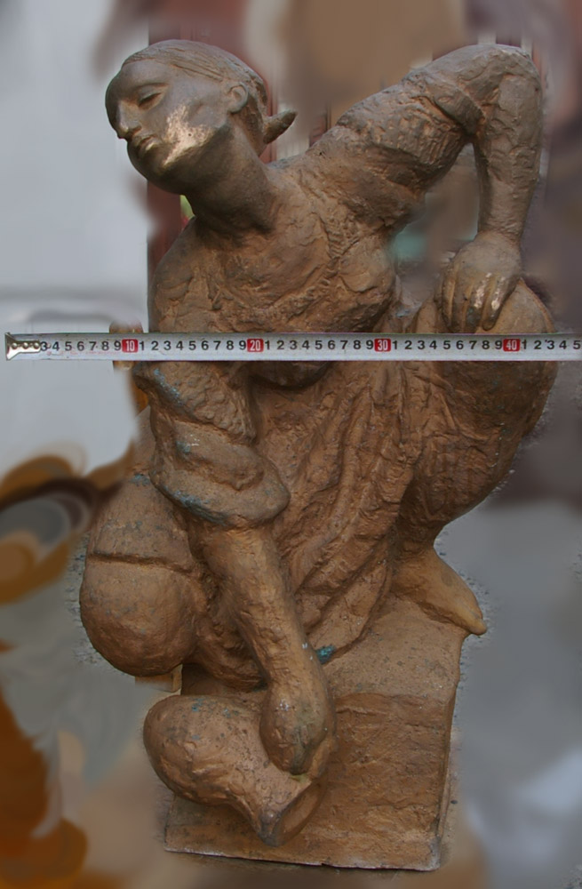 Скульптура  Девушка с кувшином, материал бронза, высота 73 см., ширина 40 см., длинна 40 см.  - 6