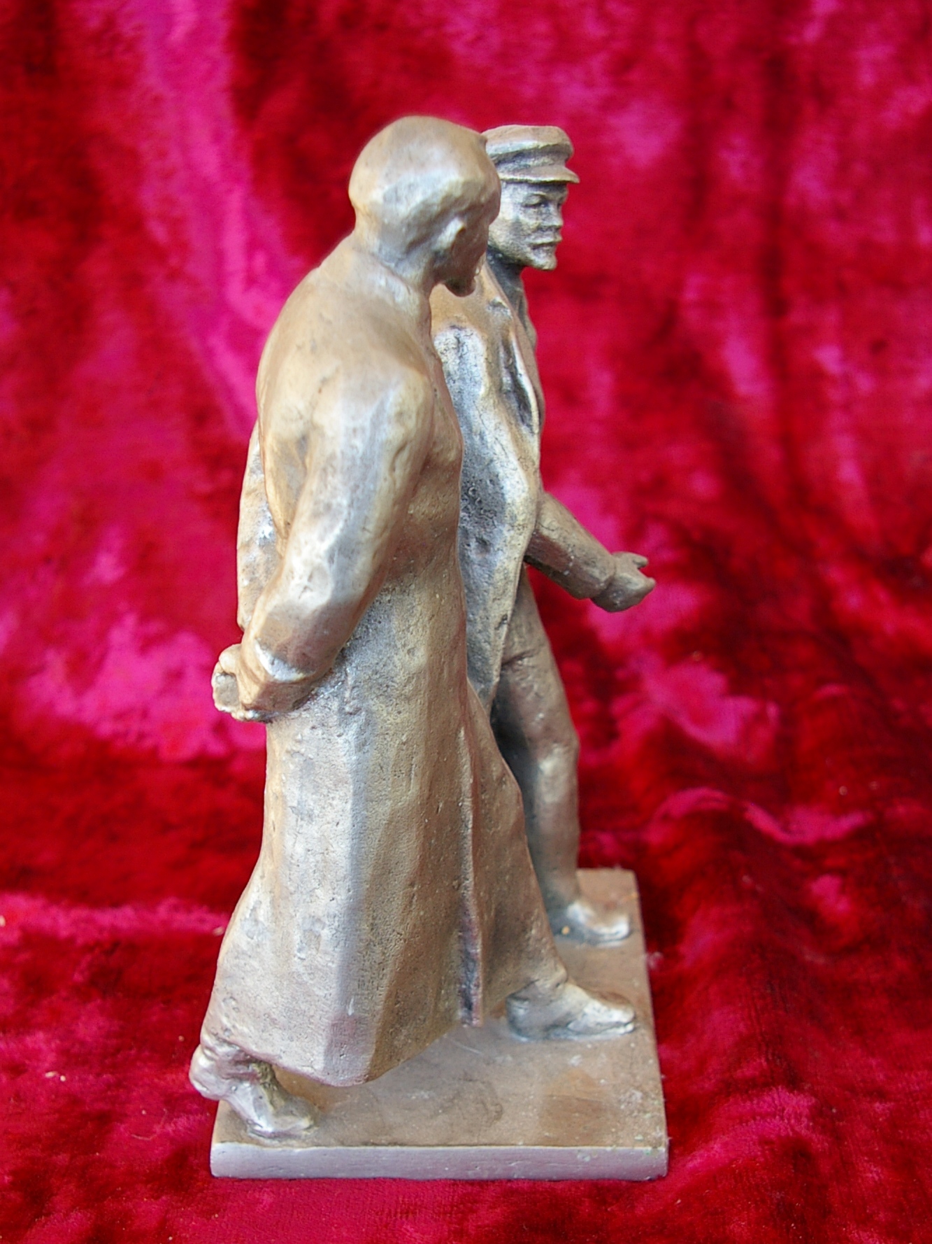 Скульптура Ленин с Дзержинским, материал метал, высота 23 см.,ширина 11 см., длина 11 см. - 2