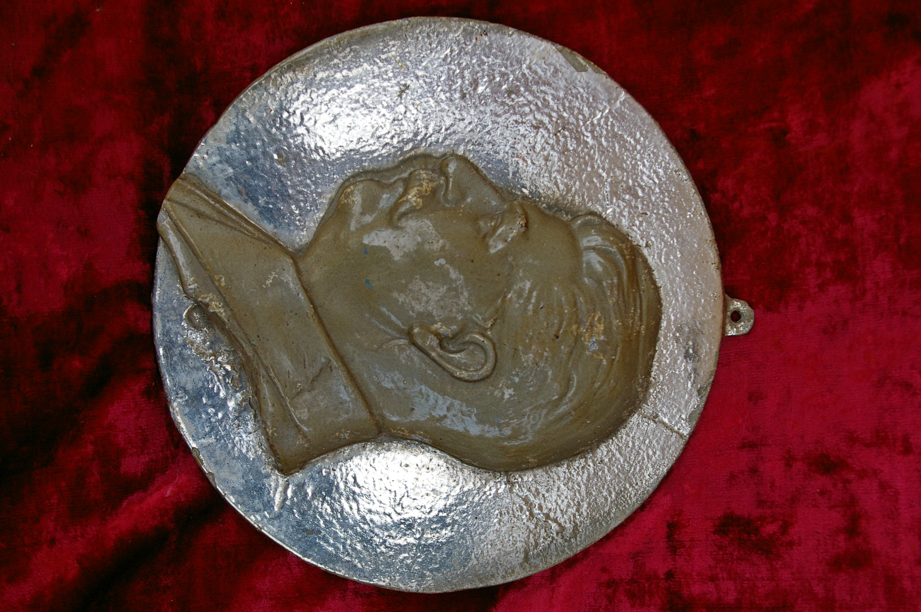  Барельеф Сталин, материал метал, ширина 24 см. - 1