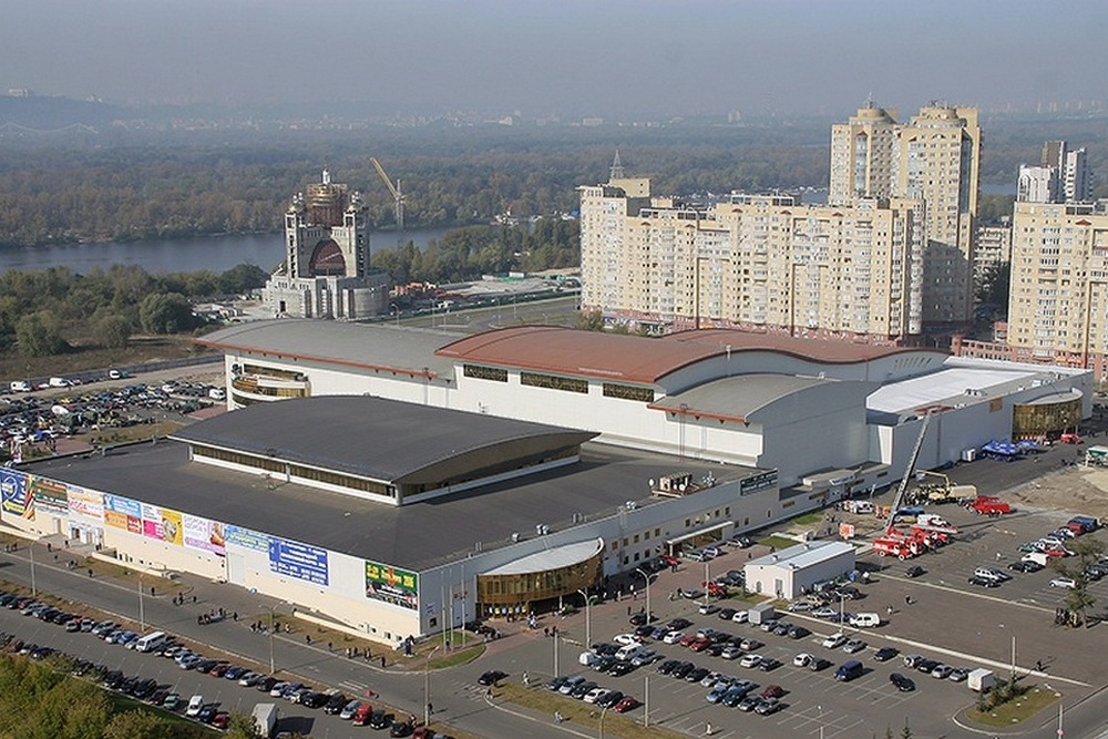 Вход в Клуб